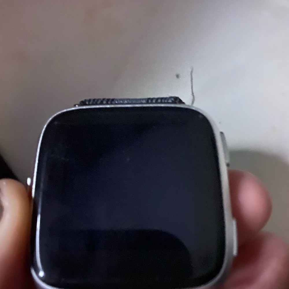Fitbit Versa - Picture 3 of 4
